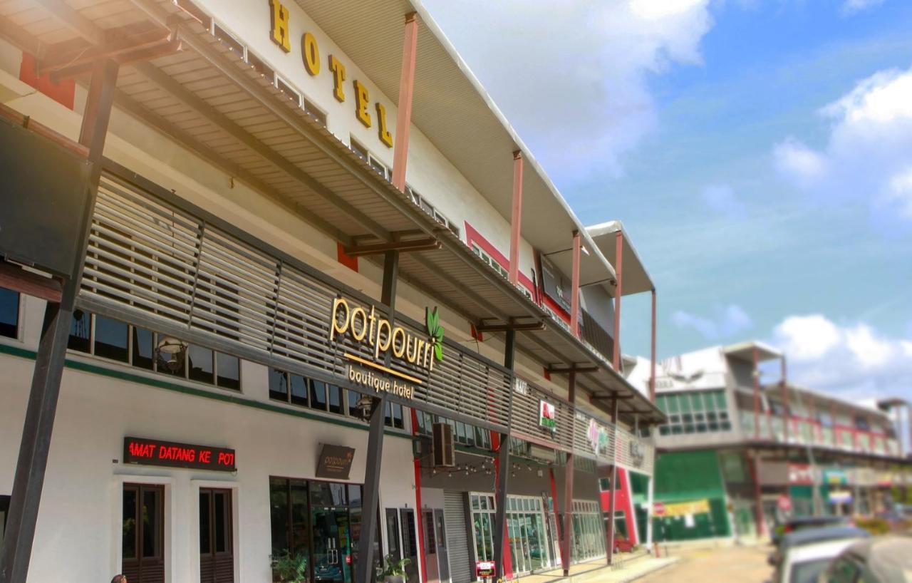 Potpourri Boutique